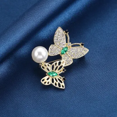 1pc Green Butterfly Shaped Pearl Brooch/Pin